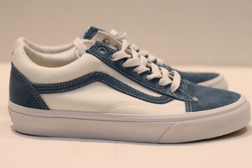 Vans Old Skool Corduroy Shoes Size 8 women's